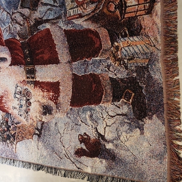 Avon 2004 Throw Blanket Christmas Tapestry Santa Clause Gold Treading - Picture 4 of 12